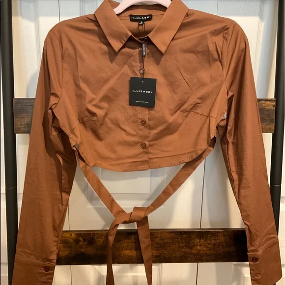 🆕JLUXLABEL BROWN BACKLESS LONG-SLEEVE BUTTON DOWN CROPPED TIE AROUND SHIRT - Picture 4 of 9